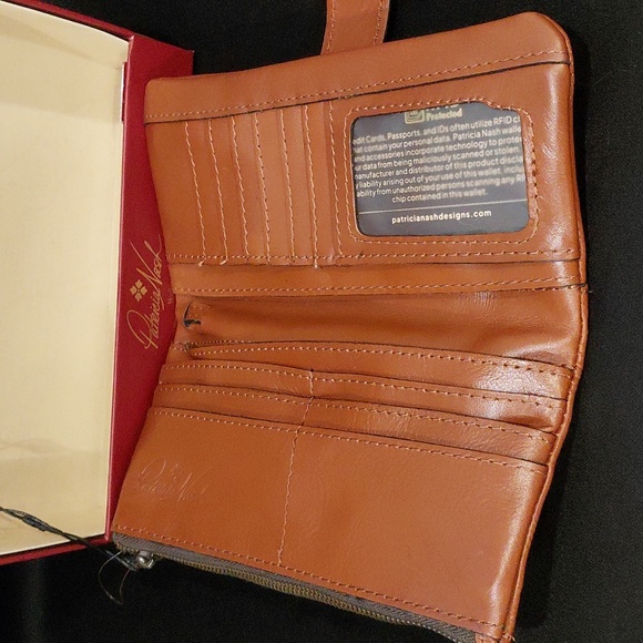 Patricia Nash Floral Embossed Leather Wallet - Picture 7 of 12